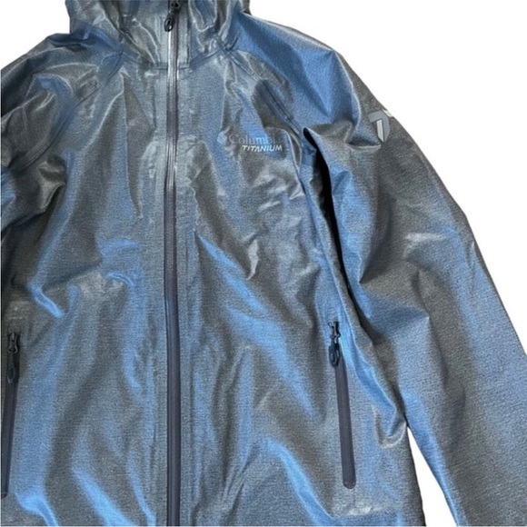 Columbia Titanium Lightweight Hardshell Jacket Size Small - Picture 2 of 9